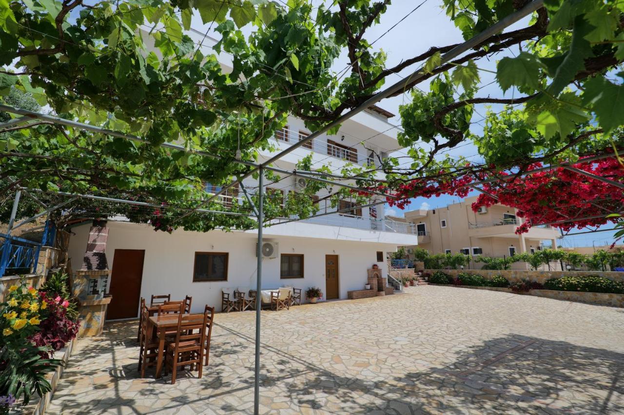 Genci * Ksamil