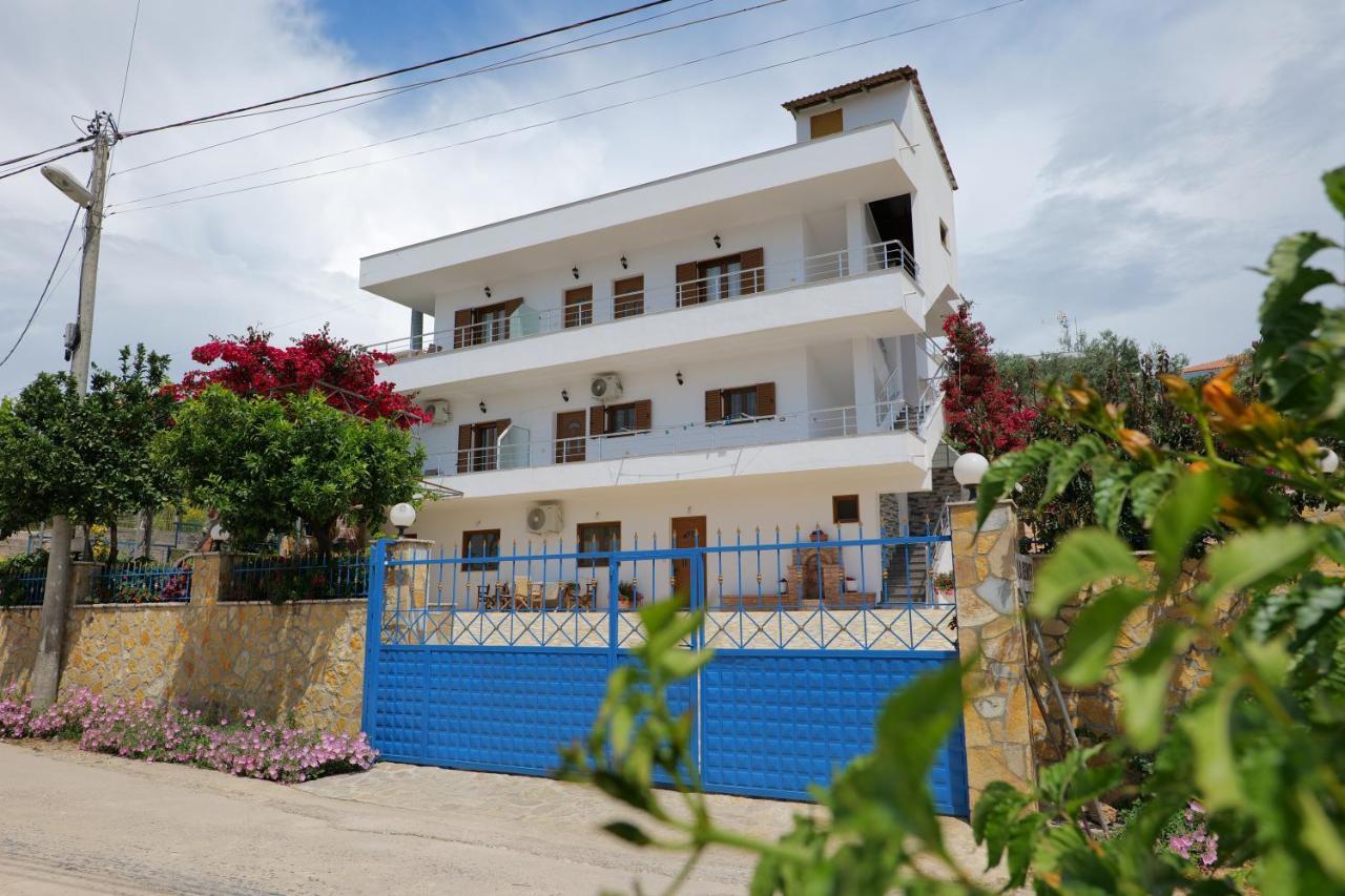 Genci Aparthotel *
