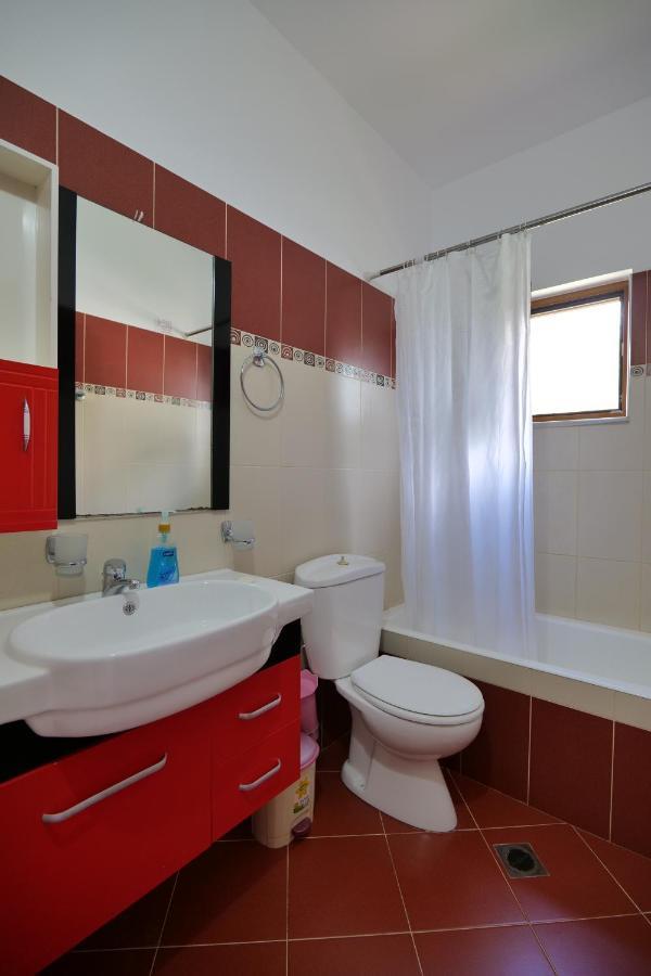 Aparthotel Genci *